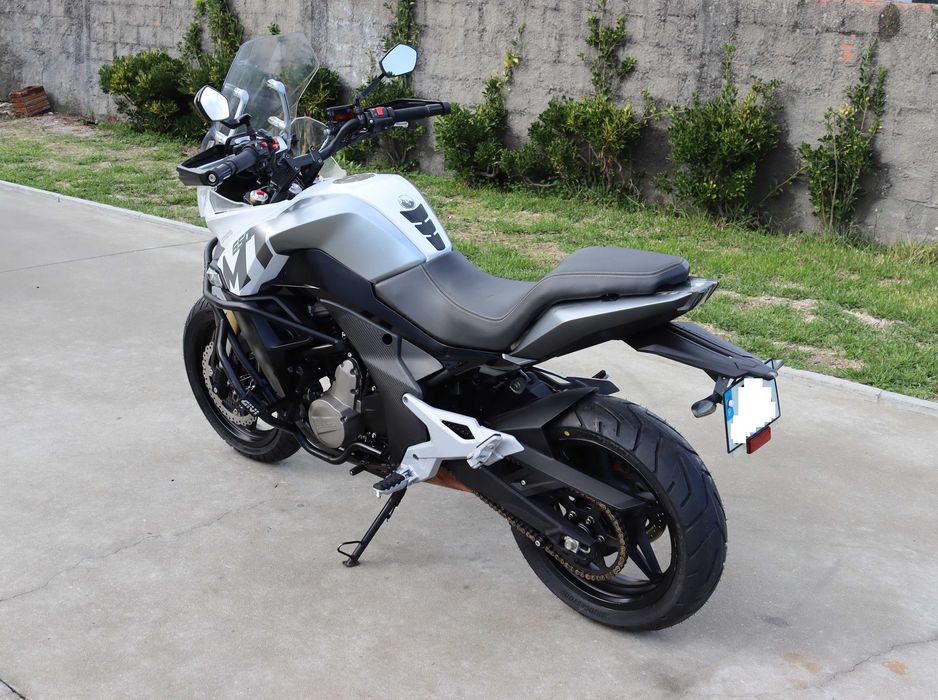 CF Moto 650 MT Impecável