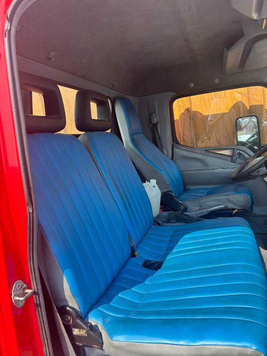Pronto-Socorro Mitsubishi Canter 3.0 Diesel | Estrado Basculante | 3 Lugares