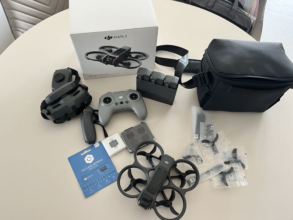 DJI Avata 2 fly more combo + Remote Controller 3 + Care Refresh