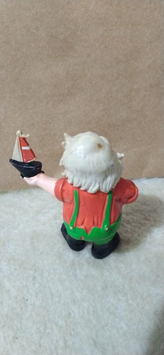 Boneco antigo da Maia Borges