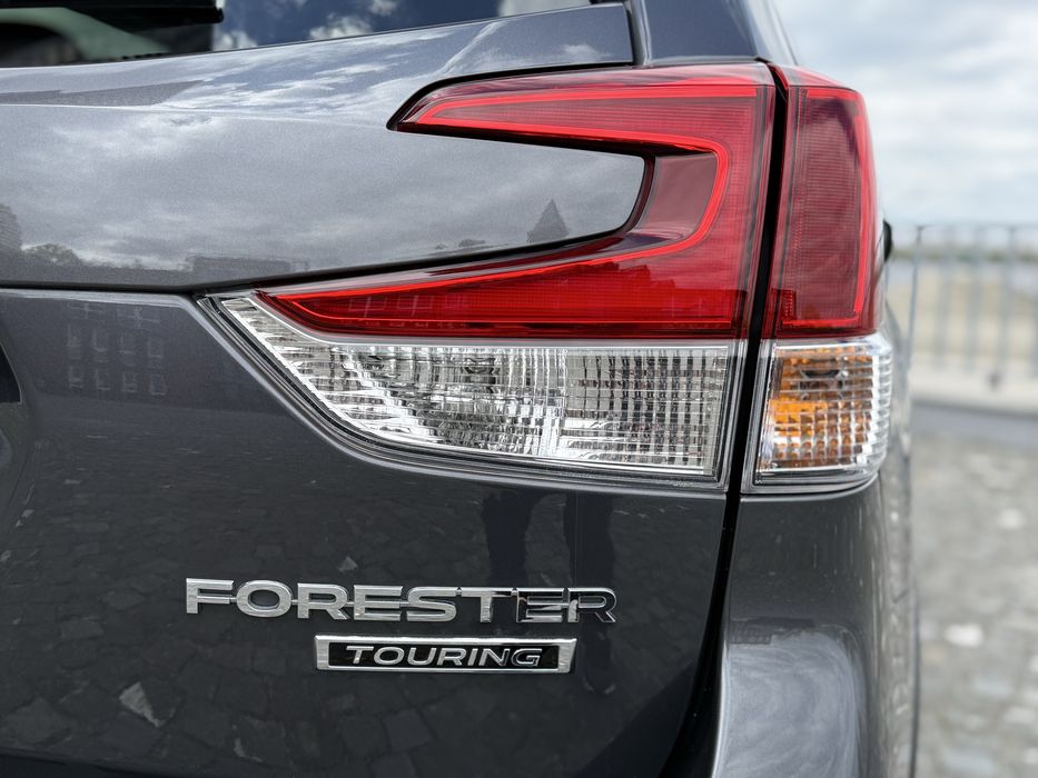 Продам Subaru Forester Touring