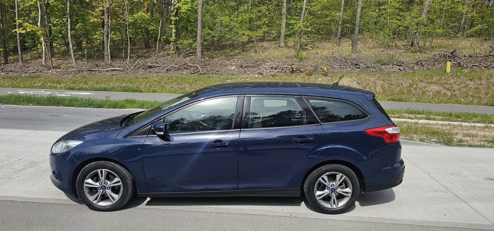Ford Focus •2014• Stan BDB NOWY ROZRZĄD! Asystent parkowania !