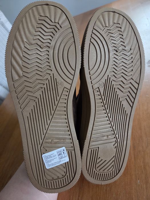 Nowe sneakersy 36