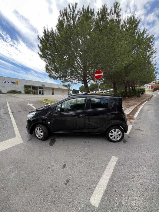 Chevrolet Spark  GPL econômico , ideal para cidade