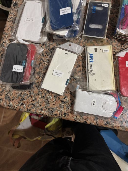 Lote de capinhas telefones antigos