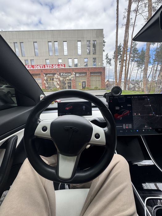 Продам Tesla model 3 2018 г