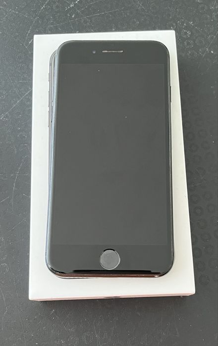 Iphone SE excelente estado, bateria original, capa, proteção ecran