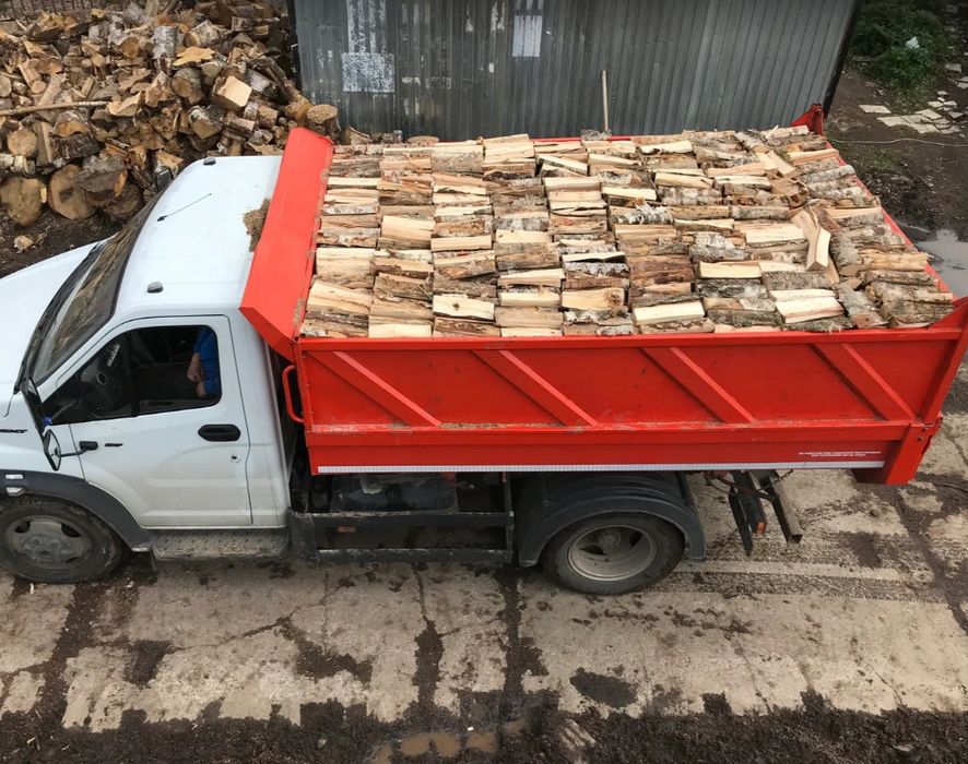 Купити ДУБОВІ дрова, тверді породи з доставкою. 3-5-8-28 м3