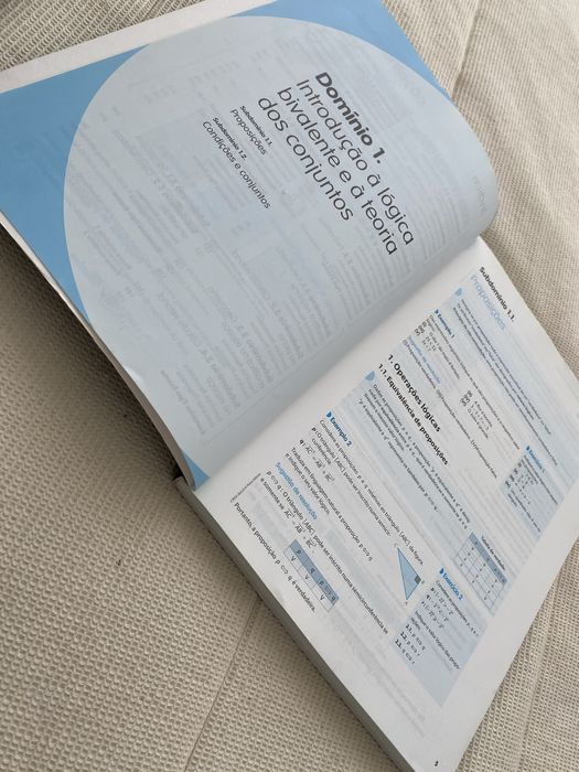 Livro preparação para o exame nacional final Matemática A 10° ano