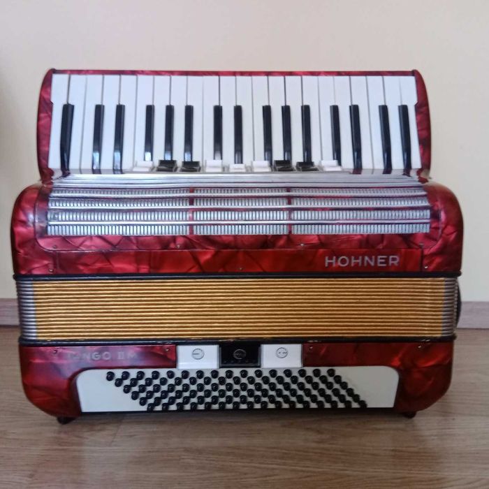 Akordeon HOHNER Tango II M