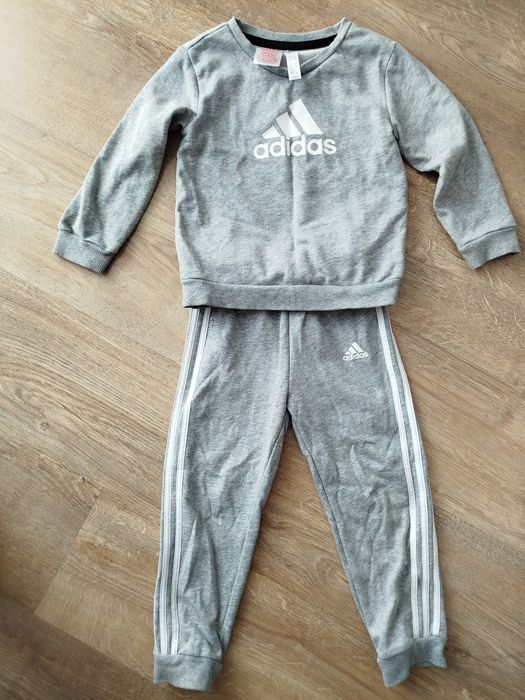 Adidas Dres dziecięcy 104