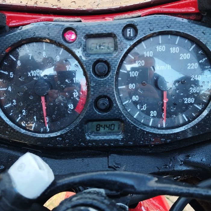 Suzuki GSX 1300R. Hayabusa