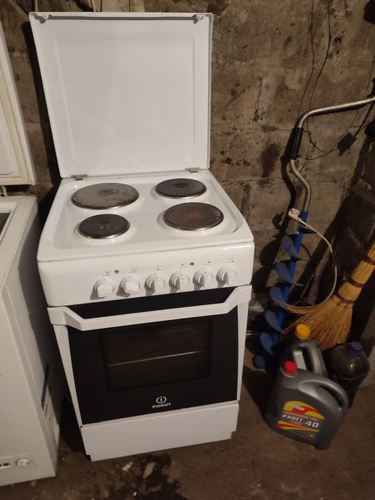 Електро плита indesit
