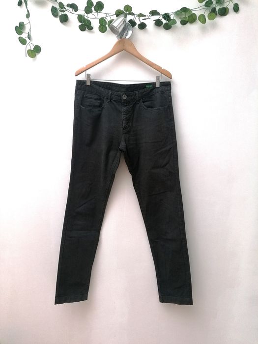 Calças Escuras Axadrezadas