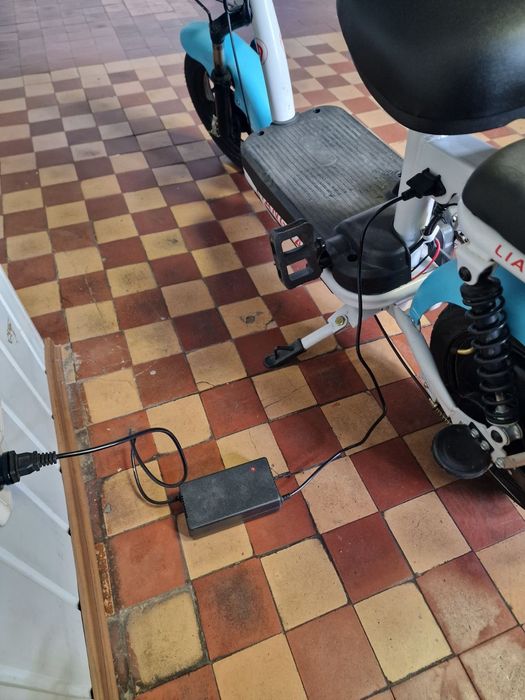 Электроскутер электровелик