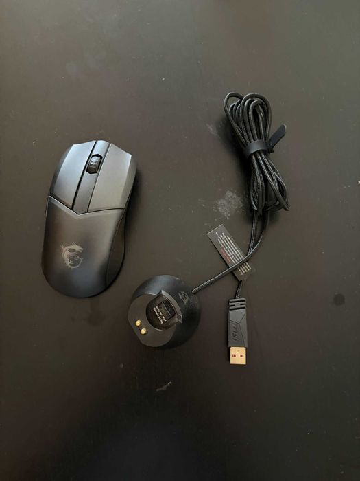 MSI Clutch GM41 Lightweight Wireless + Base de Carregamento