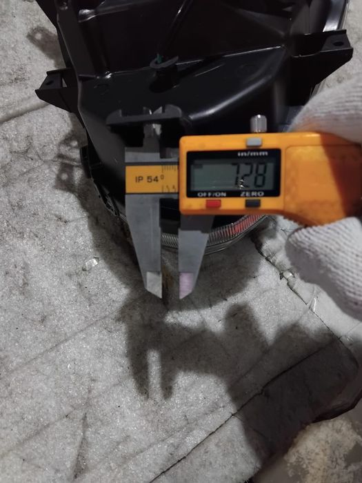 Фара передня Spark200r28