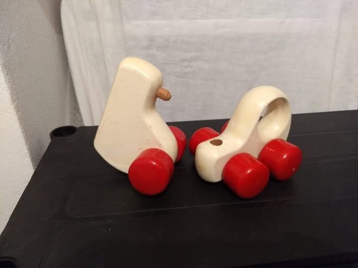 Brinquedo Português em madeira lacada anos 70