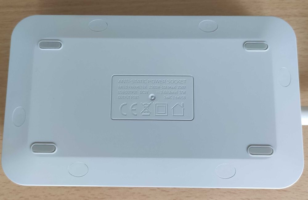 Universal Socket Charger with 3 Outlets and 6 USB Ports64584924175362122