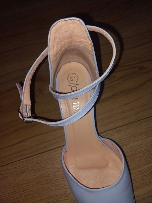 Błękitne buty r.38