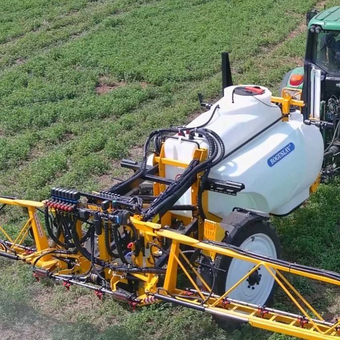 Прицепной опрыскиватель Богуслав ОПК 3200 24 Титан New ARAG Bravo 400