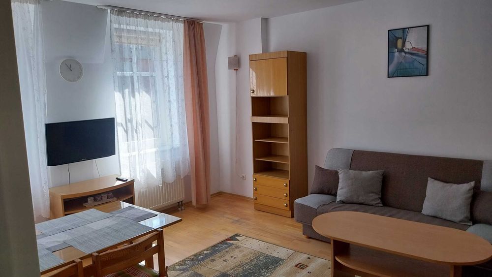 Wynajmę dwupokojowe mieszkanie (czynsz w cenie)