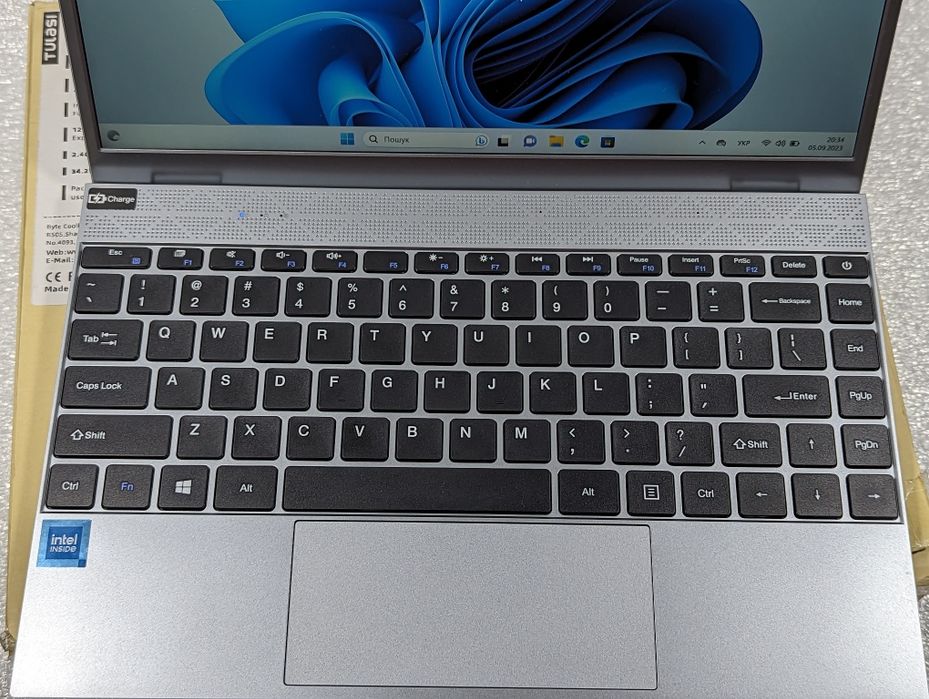 Ноутбук Tulasi T Pro 14 12GB RAM 256GB SSD Intel N4120 Windows 11