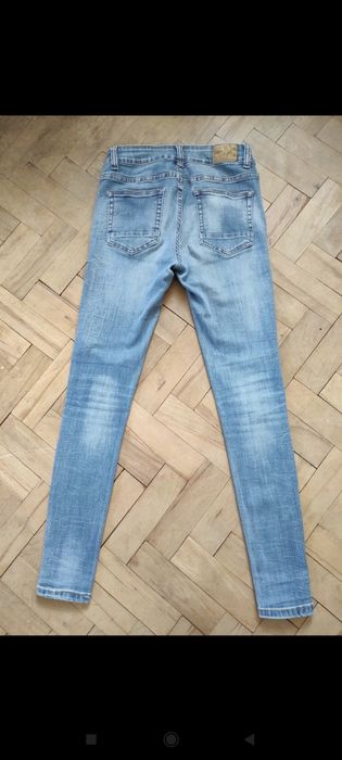 Jeansy rurki firmy Denim rozmiar M