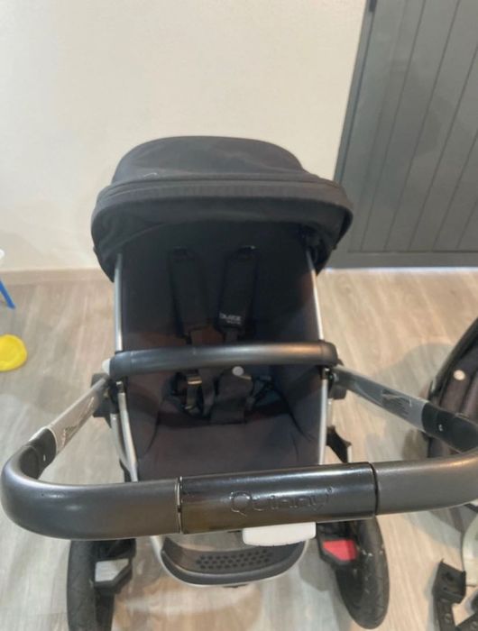 Carrinho de bebé + Ovo de transporte