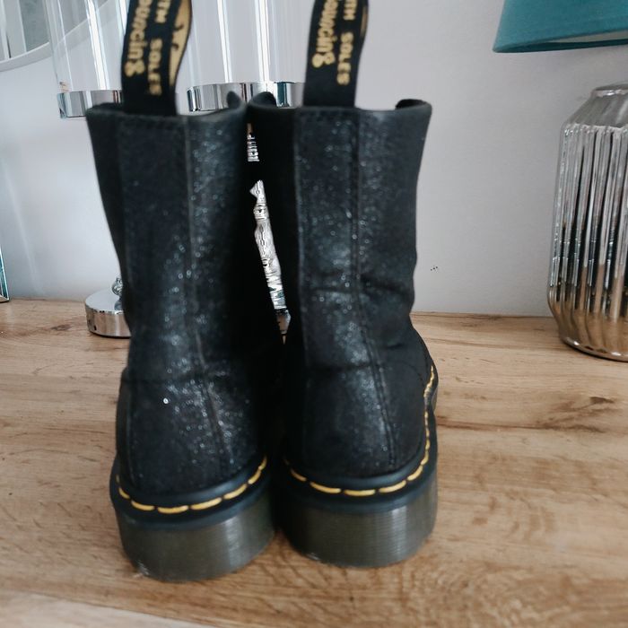 Botki dr Martens 36 czarne brokat