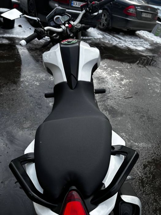 Продам мотоцикл benelli TNT 25