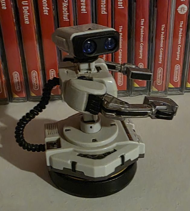 Nintendo Amiibo R.O.B Figure Grey