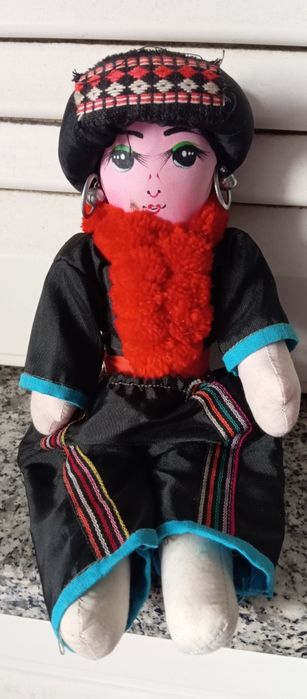 Bonecos e brinquedos variados