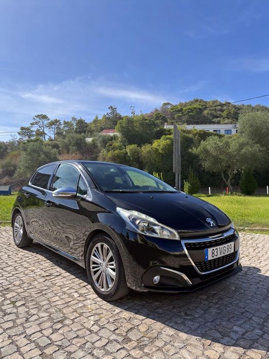 PEUGEOT 208 1.2 ALLURE (2018) foto 2