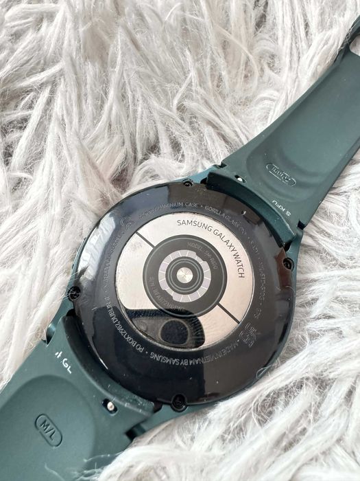 Zegarek Samsung Galaxy Watch 4 44mm KOMPLET