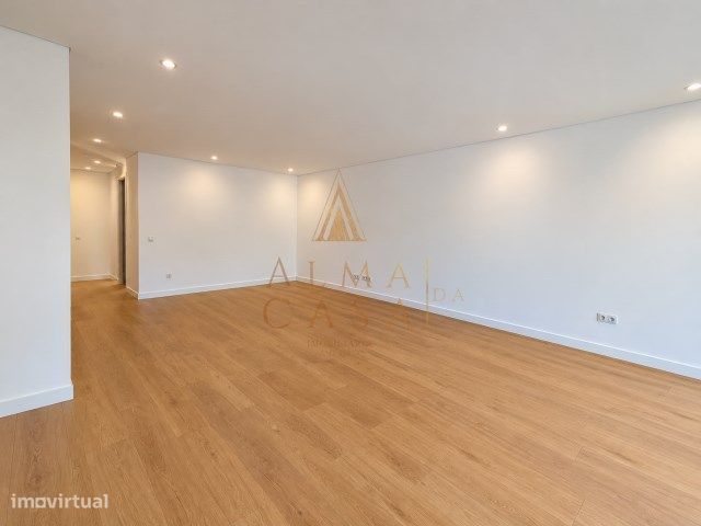 Fantástico apartamento T2 Novo