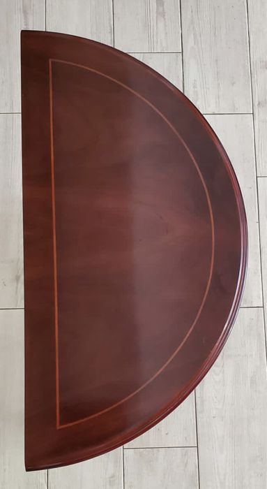 Mesa de apoio em madeira de cerejeira