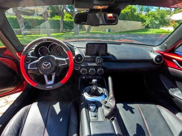 Lindo carro descapotado