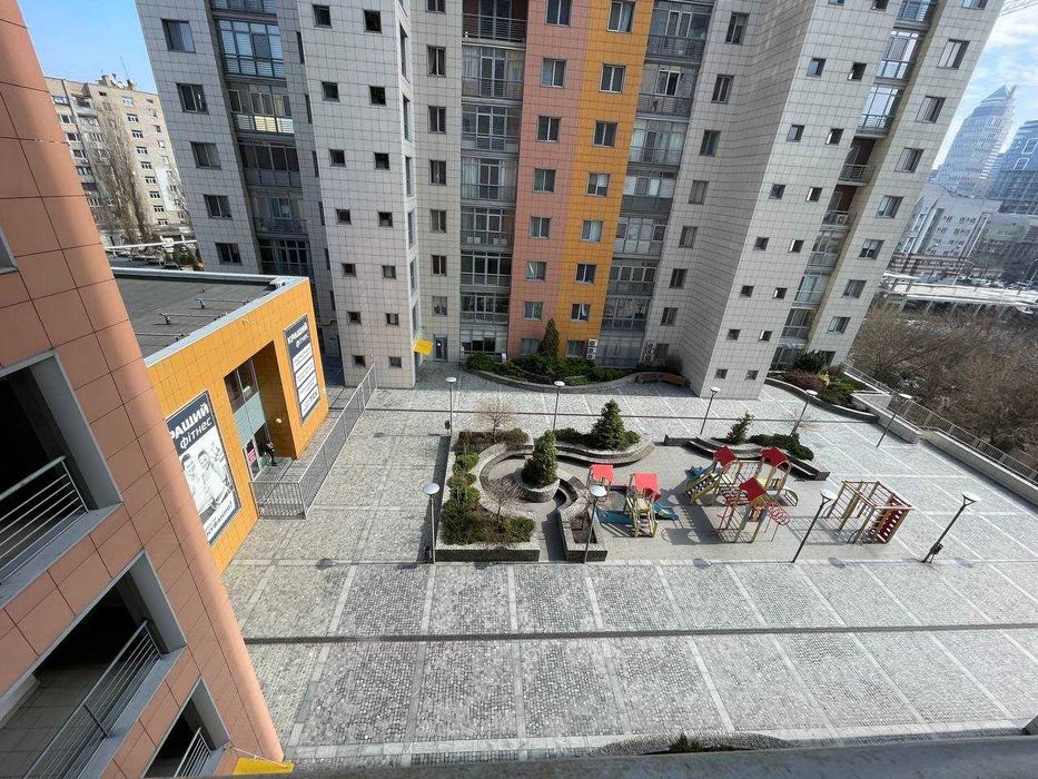 Продам квартиру ЖК Дуэт. Центр. Новострой