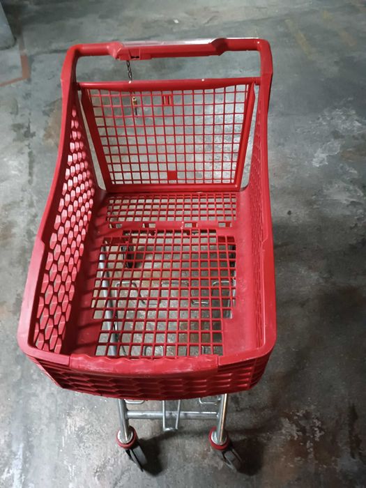 Cestos supermercado como novos