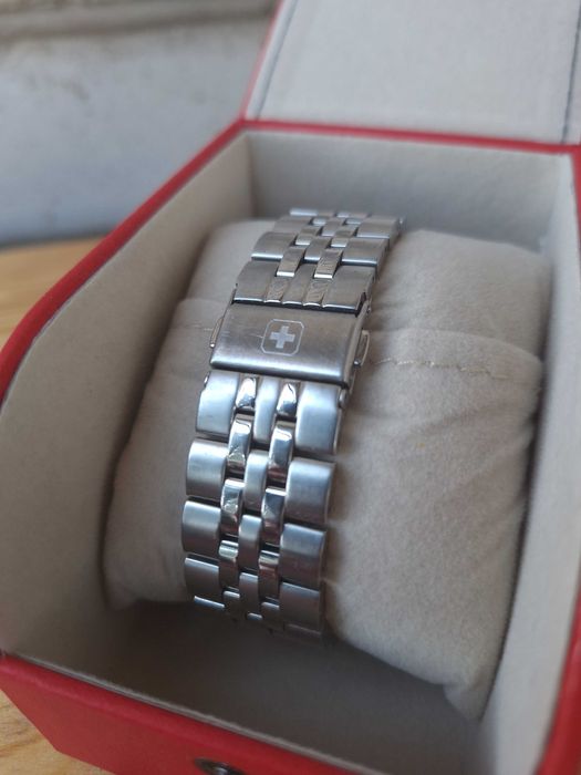 Продам Годинник Swiss Military Hanowa. Швейцарський надійний годинник.