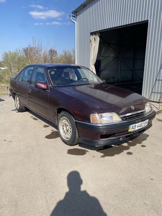Opel Omega A 2.0