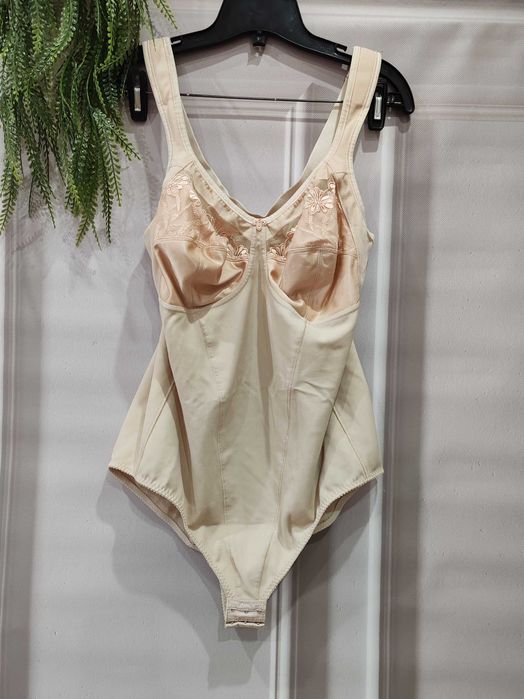 Świetne beżowe modelujące wyszczuplające korygujące body Anita rozmiar 100C nylon/elastan
