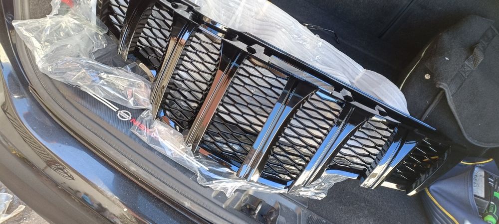 Grelha Frontal Nissan Qashqai