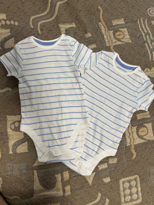 Продам недорого одяг від 0 до 9 місяців речі для двійнят