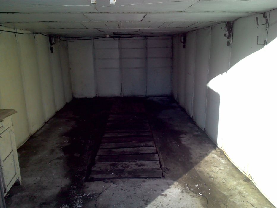 Продам металлический гараж Героев Сталинграда 40 (обмен)