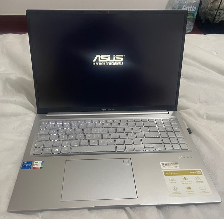 Asus vivobook 15