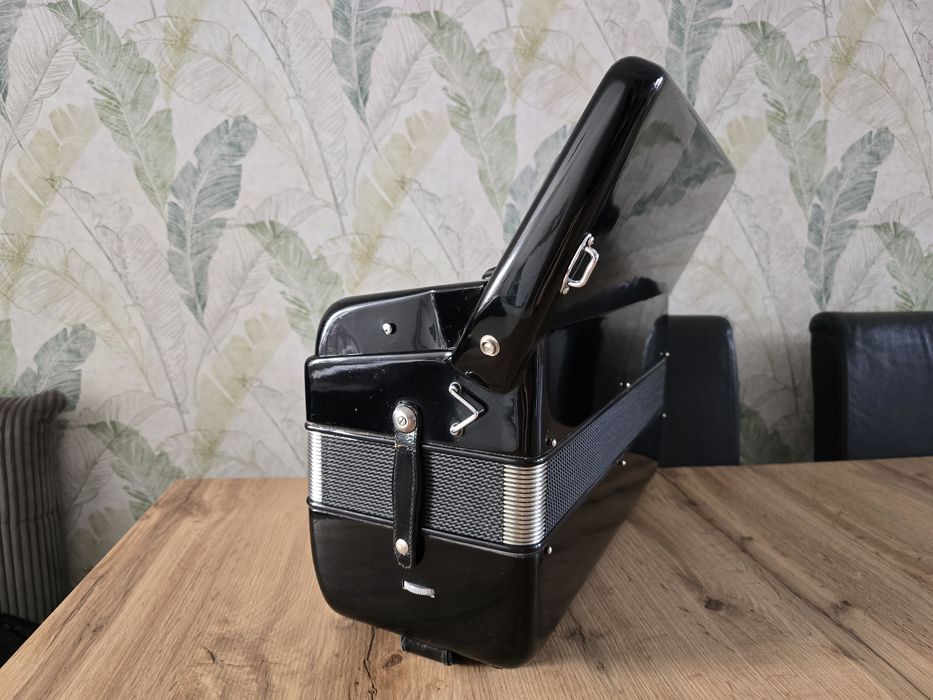 Akordeon włoski Marinucci 4 chórowy
