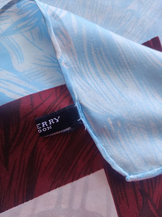 Burberry chusta jedwabna