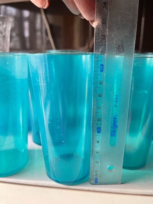 Стаканы пластмассовые 12 шт